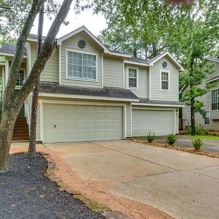 Modern Woodlands Townhome With Spacious Yard And Patio The Woodlands Exterior foto